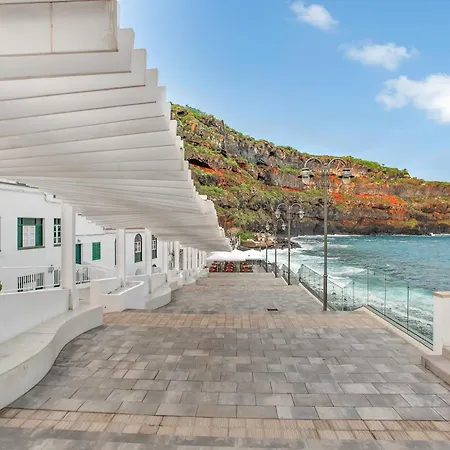 Sea And Sunset Apartment